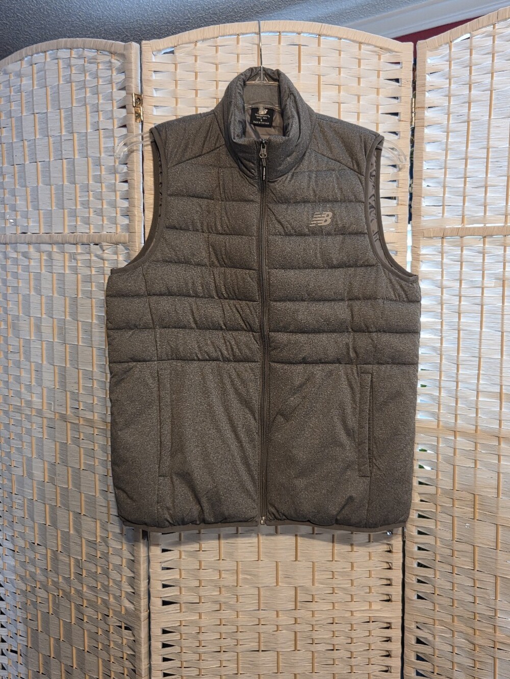 New Balance Men's Heather Gray Quilted Puffer Vest Size S LIKE NEW